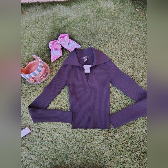 Forever 21 Black Ribbed Knit Top - Picture 2 of 4